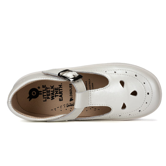 Old Soles 5011 Royal Shoe kids leather shoe in Nacardo Blanco with classic detail