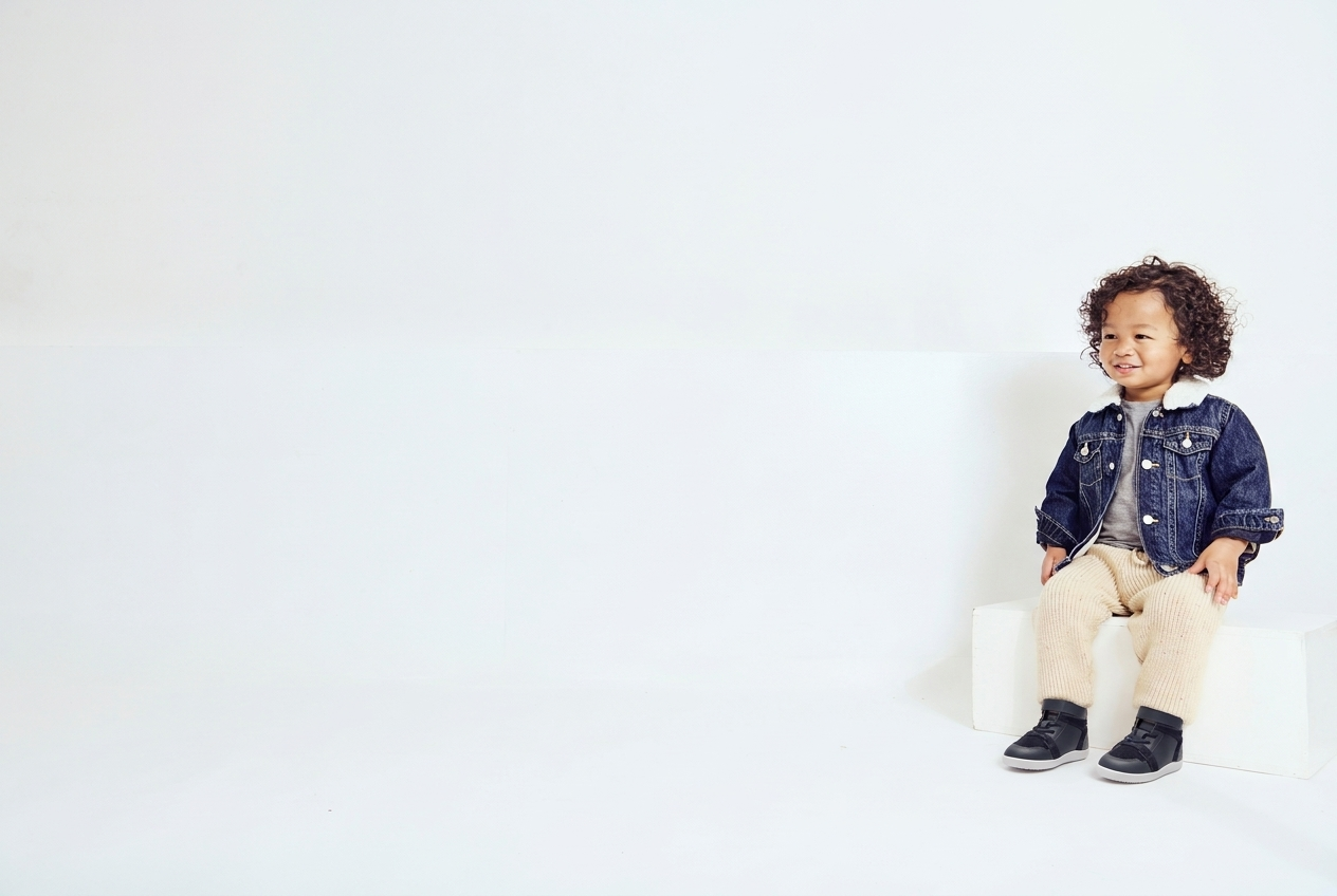 Old Soles 8113 High Jump Ground kids leather shoe in Navy and Indigo with rubber sole detail