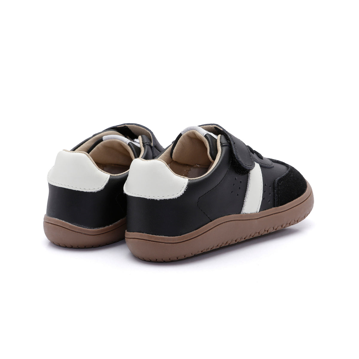 Old Soles 6500 Stylin Barewalk kids leather sneaker in Black and White with classic detail