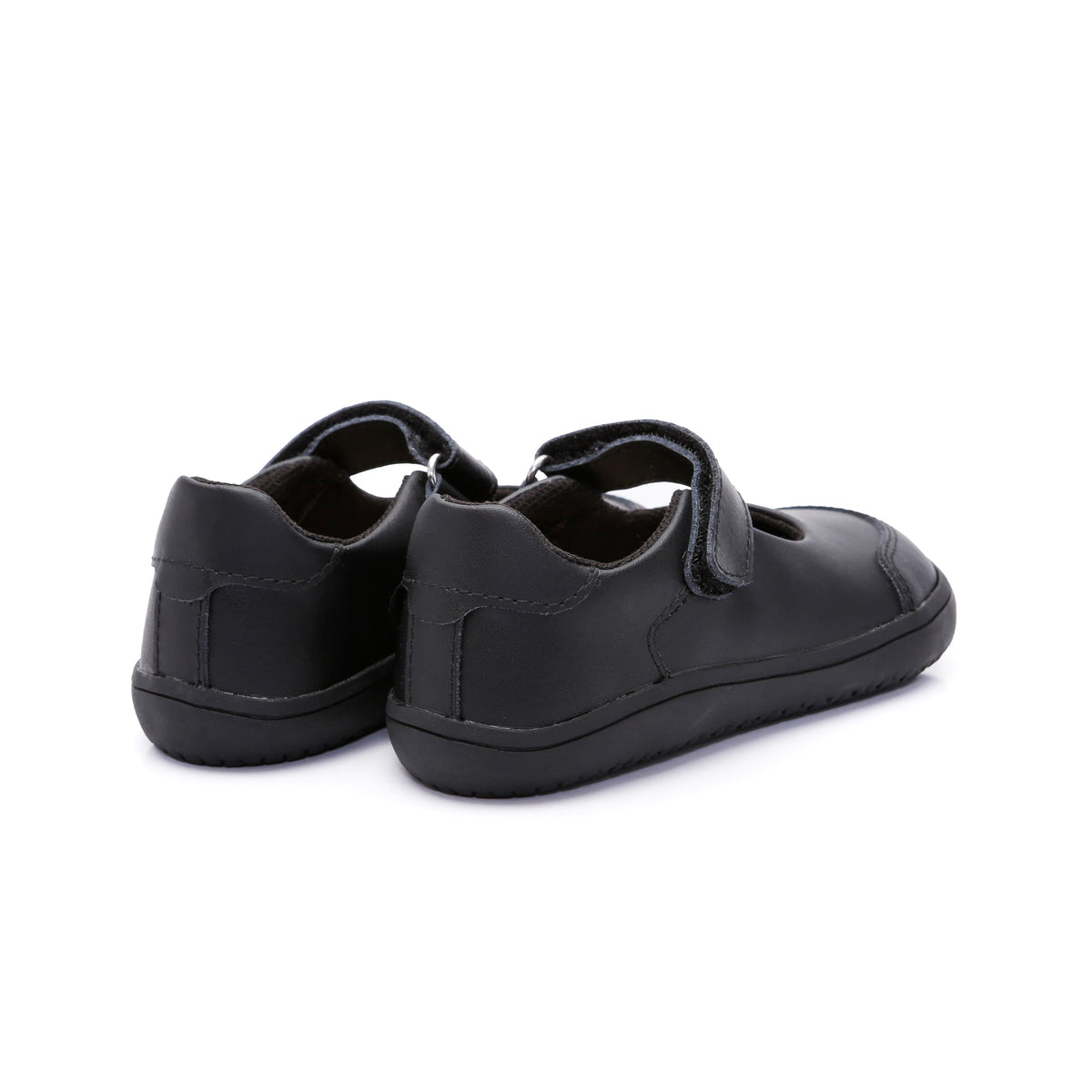 Old Soles 6505 Fit Jane kids leather shoe in Black with classic detail