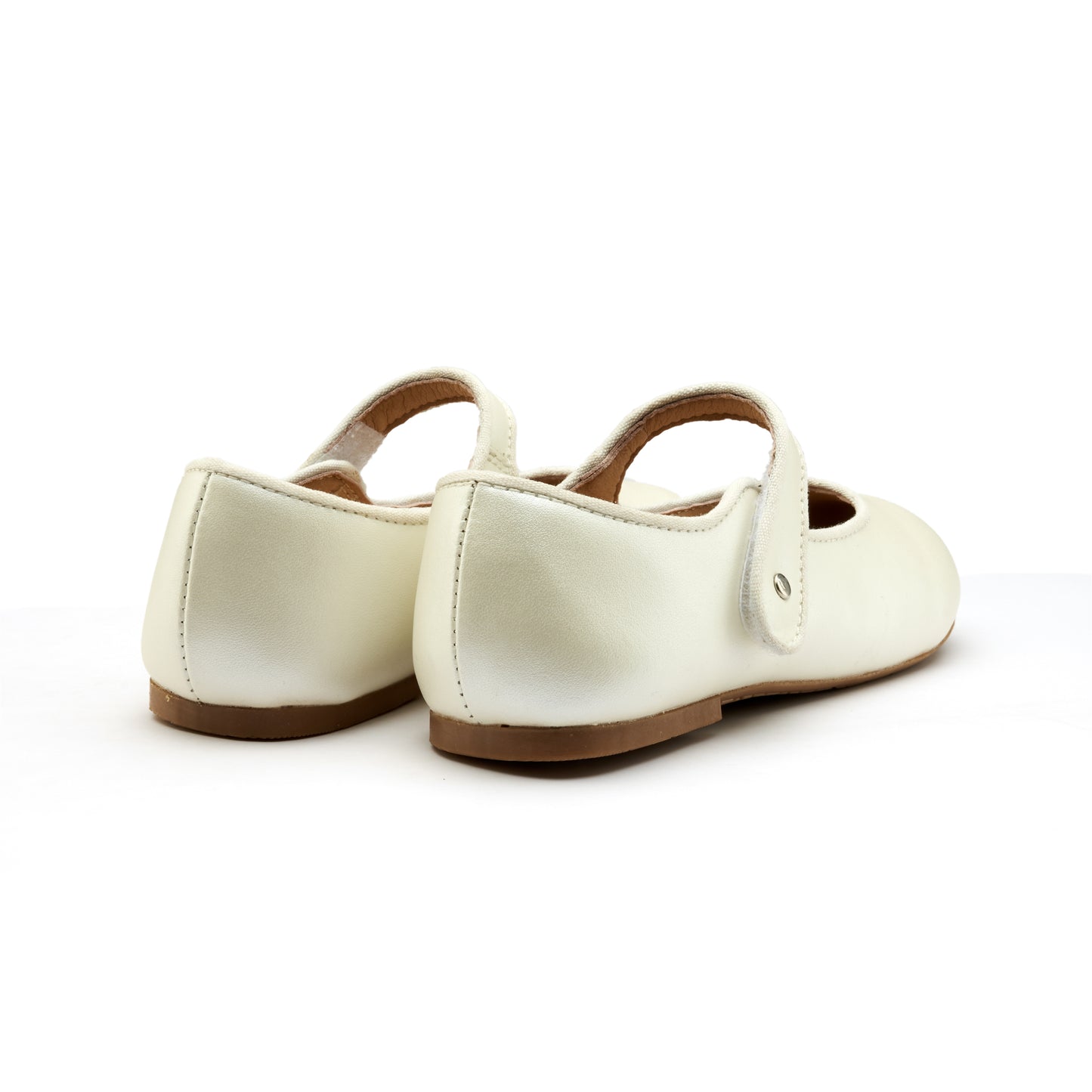 Old Soles 803 Lady Jane kids leather flat in Nacardo Blanco with classic detail